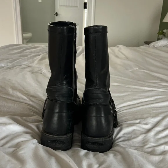 Harley-Davidson Men's Black Leather Riding Boots - Picture 3 of 6